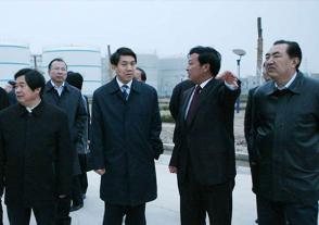 2010年4月10日，时任中国气象局党组书记、局长郑国光视察MK体育在线登录。